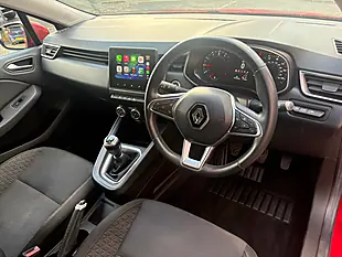 Used 2020 Renault Clio Iconic Red - Interior and Exterior details 10