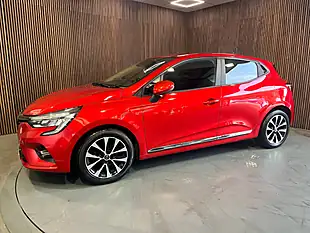Used 2020 Renault Clio Iconic Red - Interior and Exterior details 13