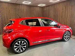 Used 2020 Renault Clio Iconic Red - Interior and Exterior details 18