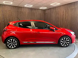 Used 2020 Renault Clio Iconic Red - Interior and Exterior details 19