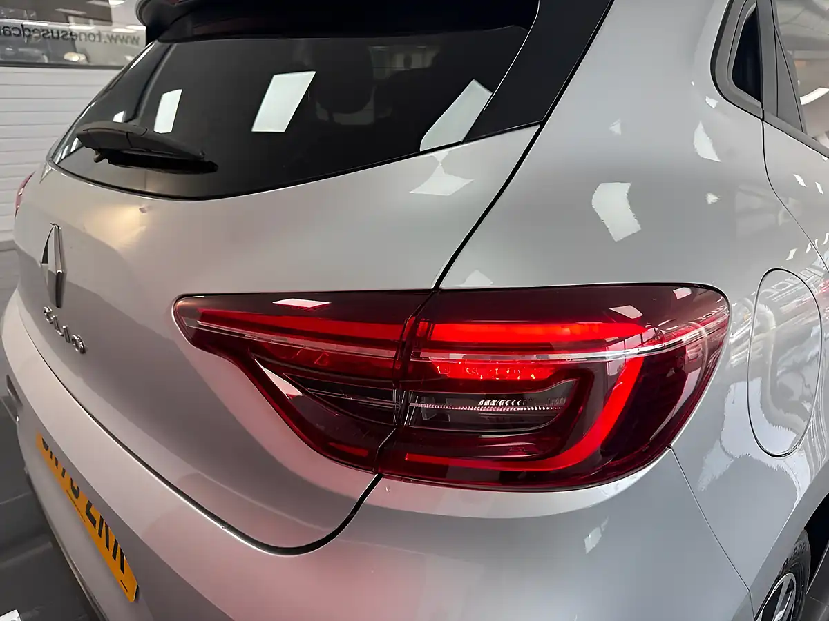 Used 2020 Renault Clio Iconic Silver - Interior and Exterior details 6