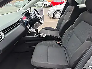 Used 2020 Renault Clio Iconic Silver - Interior and Exterior details 10