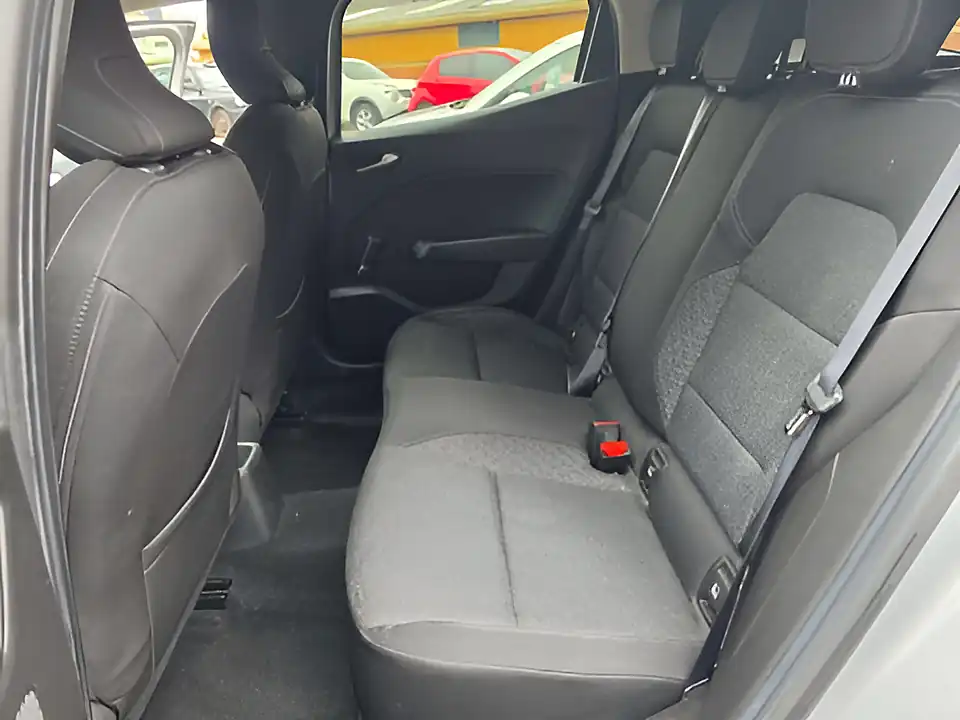 Used 2020 Renault Clio Iconic Silver - Interior and Exterior details 18