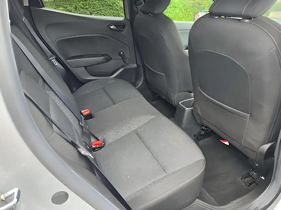 Used 2020 Renault Clio Iconic Silver - Interior and Exterior details 19