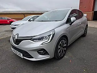 Used 2020 Renault Clio Iconic Silver - Interior and Exterior details 3