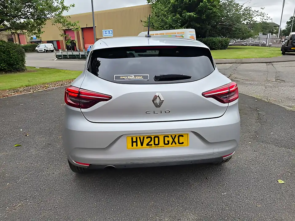 Used 2020 Renault Clio Iconic Silver - Interior and Exterior details 9