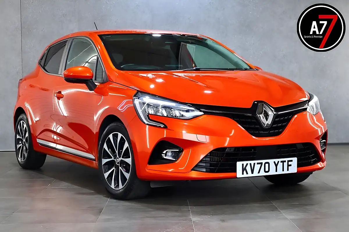 Used 2020 Renault Clio Iconic Valencia Orange - Front View