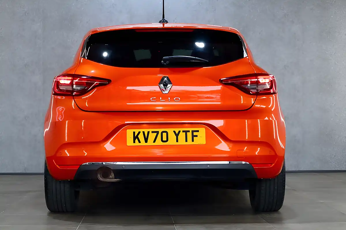 Used 2020 Renault Clio Iconic Valencia Orange - Interior and Exterior details 16
