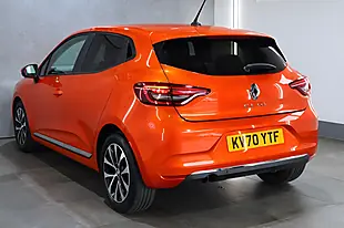 Used 2020 Renault Clio Iconic Valencia Orange - Interior and Exterior details 2