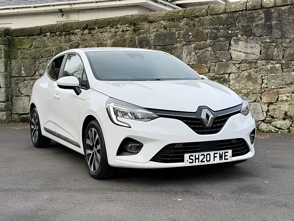 Used 2020 Renault Clio Iconic White - Interior and Exterior details 11