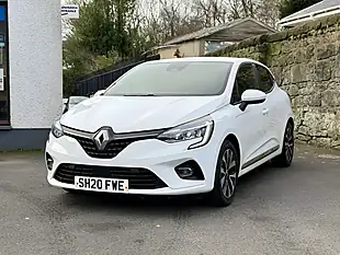 Used 2020 Renault Clio Iconic White - Interior and Exterior details 12