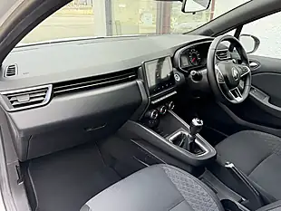 Used 2020 Renault Clio Iconic White - Interior and Exterior details 20