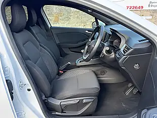 Used 2020 Renault Clio Iconic White - Interior and Exterior details 5