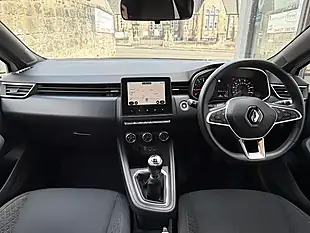 Used 2020 Renault Clio Iconic White - Interior and Exterior details 6