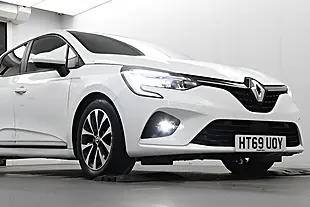 Used 2020 Renault Clio Iconic White - Interior and Exterior details 14