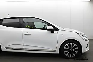 Used 2020 Renault Clio Iconic White - Interior and Exterior details 17