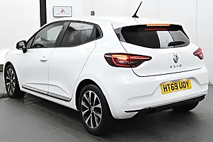 Used 2020 Renault Clio Iconic White - Interior and Exterior details 3