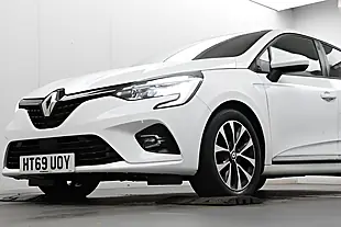 Used 2020 Renault Clio Iconic White - Interior and Exterior details 7