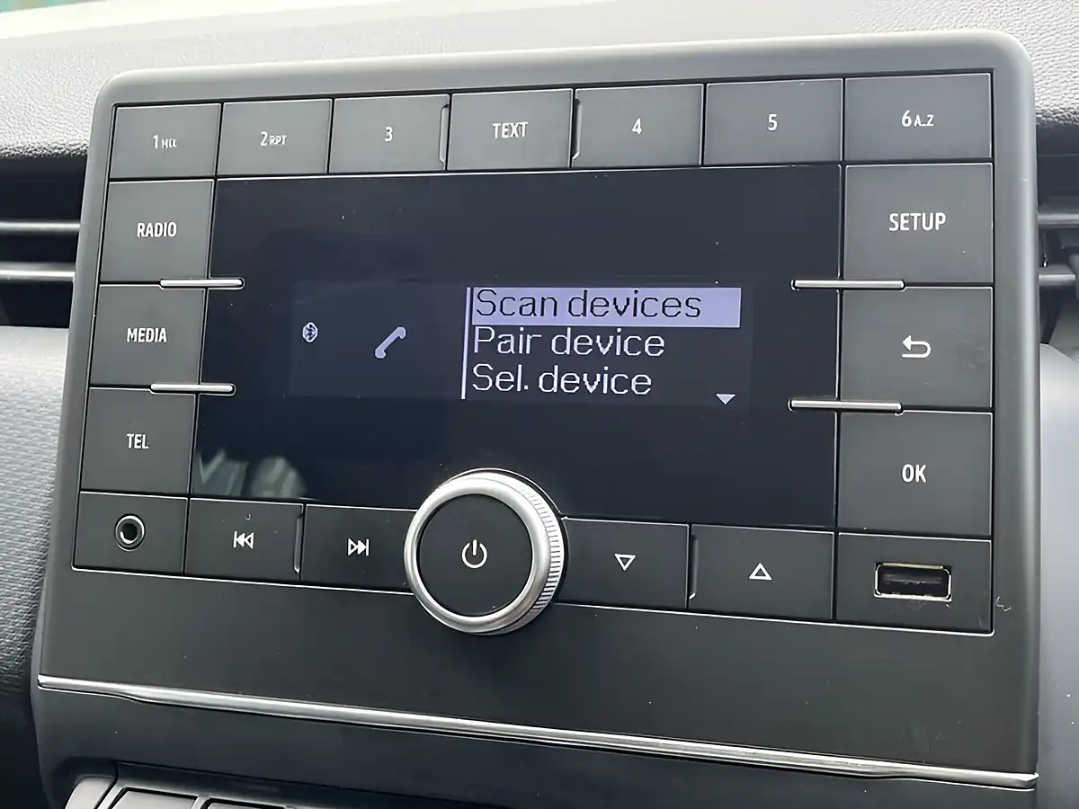 Used 2020 Renault Clio Play Black - Interior and Exterior details 12