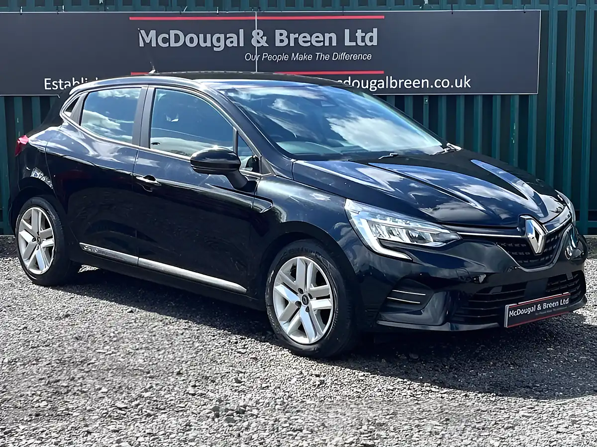 Used 2020 Renault Clio Play Black - Interior and Exterior details 7