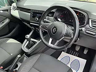 Used 2020 Renault Clio Play Black - Interior and Exterior details 9