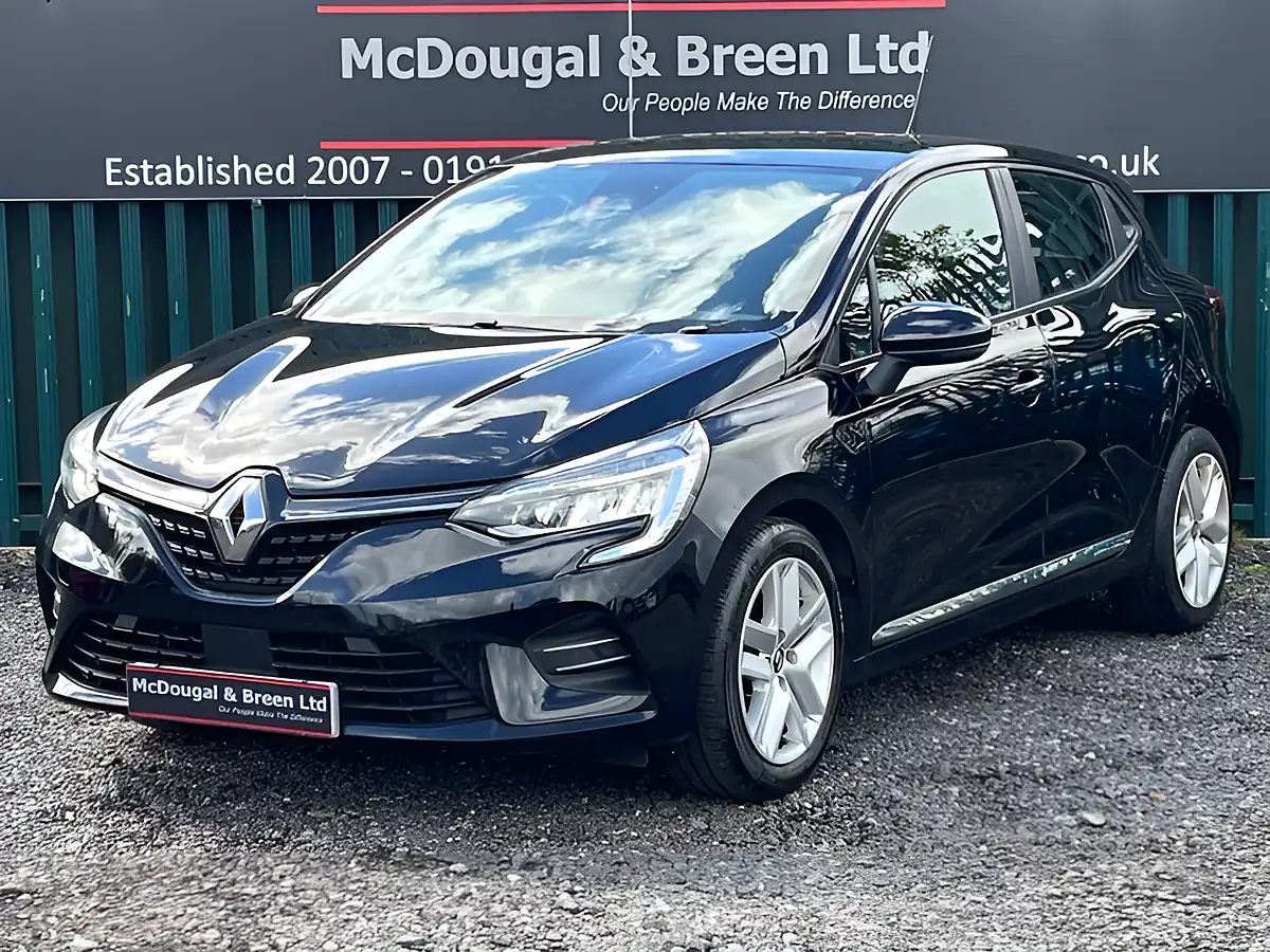 Used 2020 Renault Clio Play Black - Front View