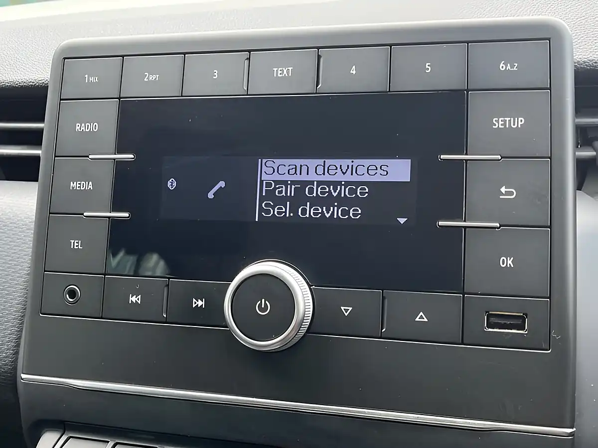 Used 2020 Renault Clio Play Black - Interior and Exterior details 12