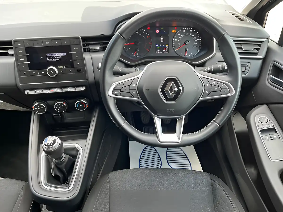 Used 2020 Renault Clio Play Black - Interior and Exterior details 16