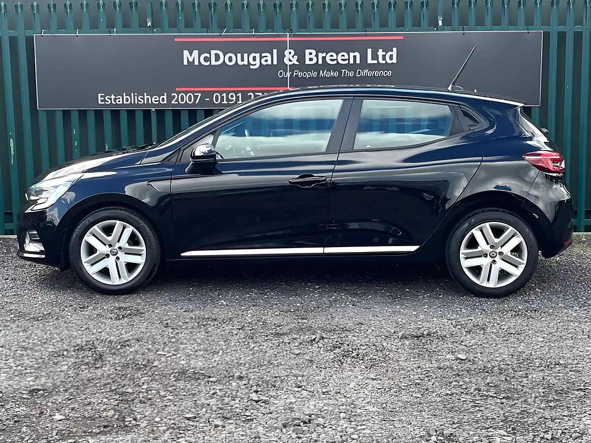 Used 2020 Renault Clio Play Black - Interior and Exterior details 2