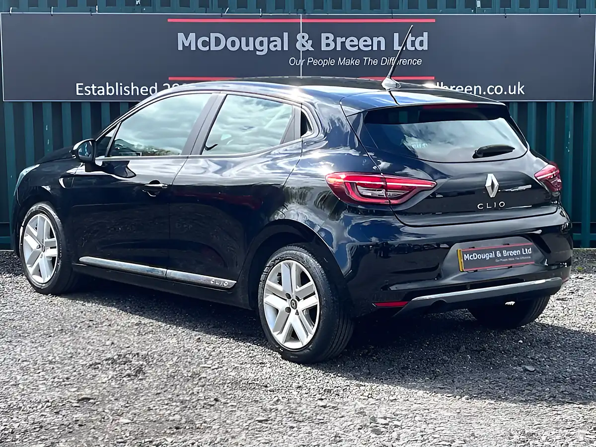 Used 2020 Renault Clio Play Black - Interior and Exterior details 3