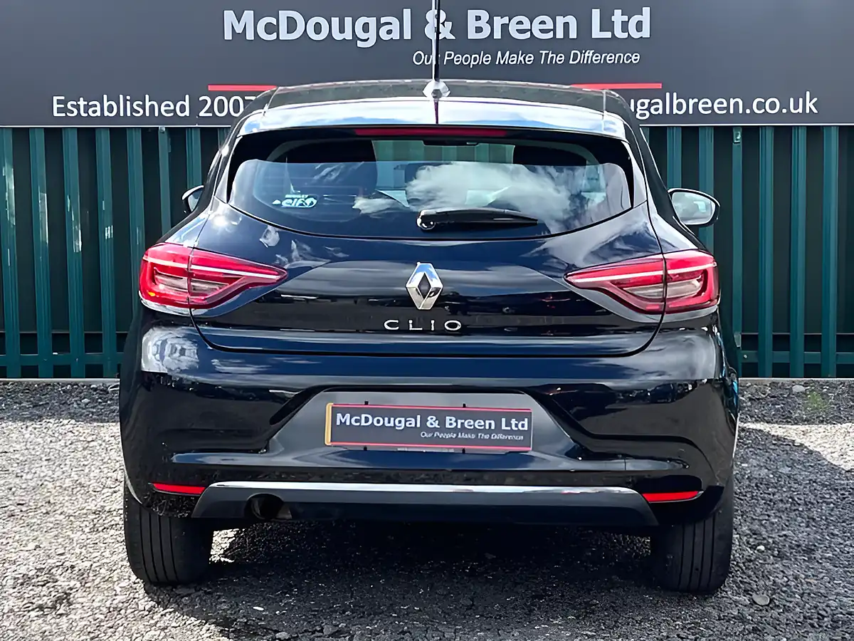 Used 2020 Renault Clio Play Black - Interior and Exterior details 4