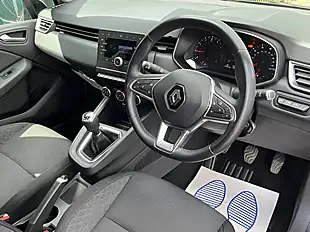 Used 2020 Renault Clio Play Black - Interior and Exterior details 9