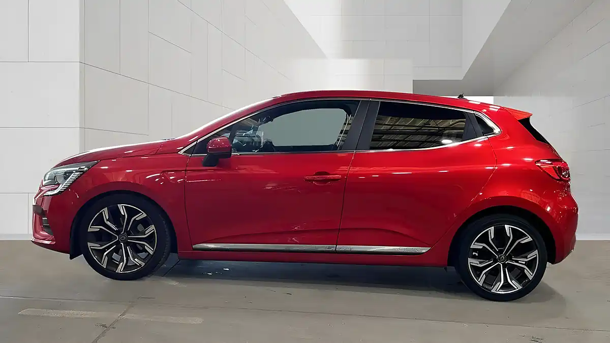 Used 2020 Renault Clio S Edition Red - Interior and Exterior details 6