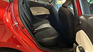 Used 2020 Renault Clio S Edition Red - Interior and Exterior details 9