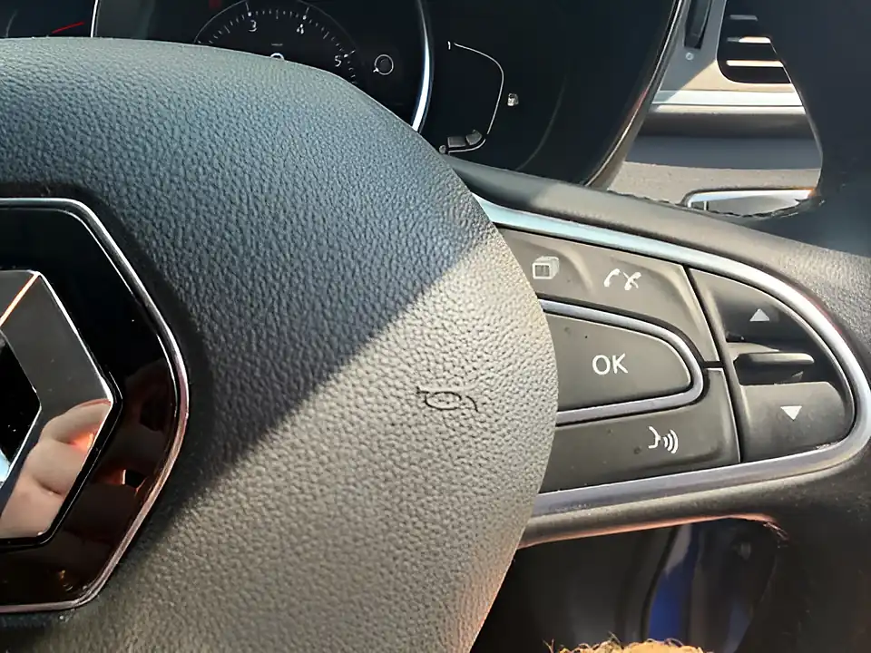 Used 2020 Renault Kadjar GT Line Blue - Interior and Exterior details 12