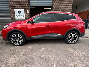 Used 2020 Renault Kadjar GT Line Red - Interior and Exterior details 4