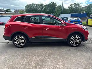 Used 2020 Renault Kadjar GT Line Red - Interior and Exterior details 8