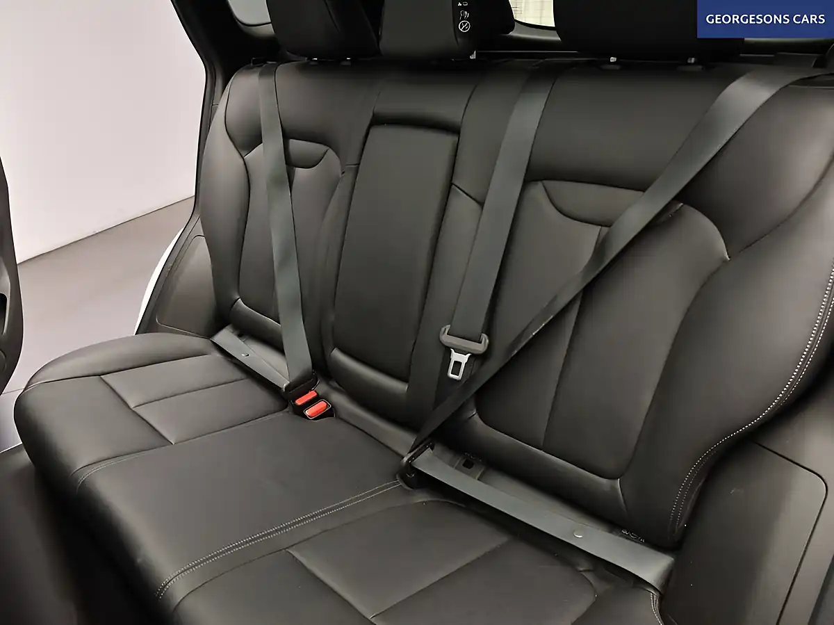 Used 2020 Renault Kadjar GT Line White - Interior and Exterior details 12