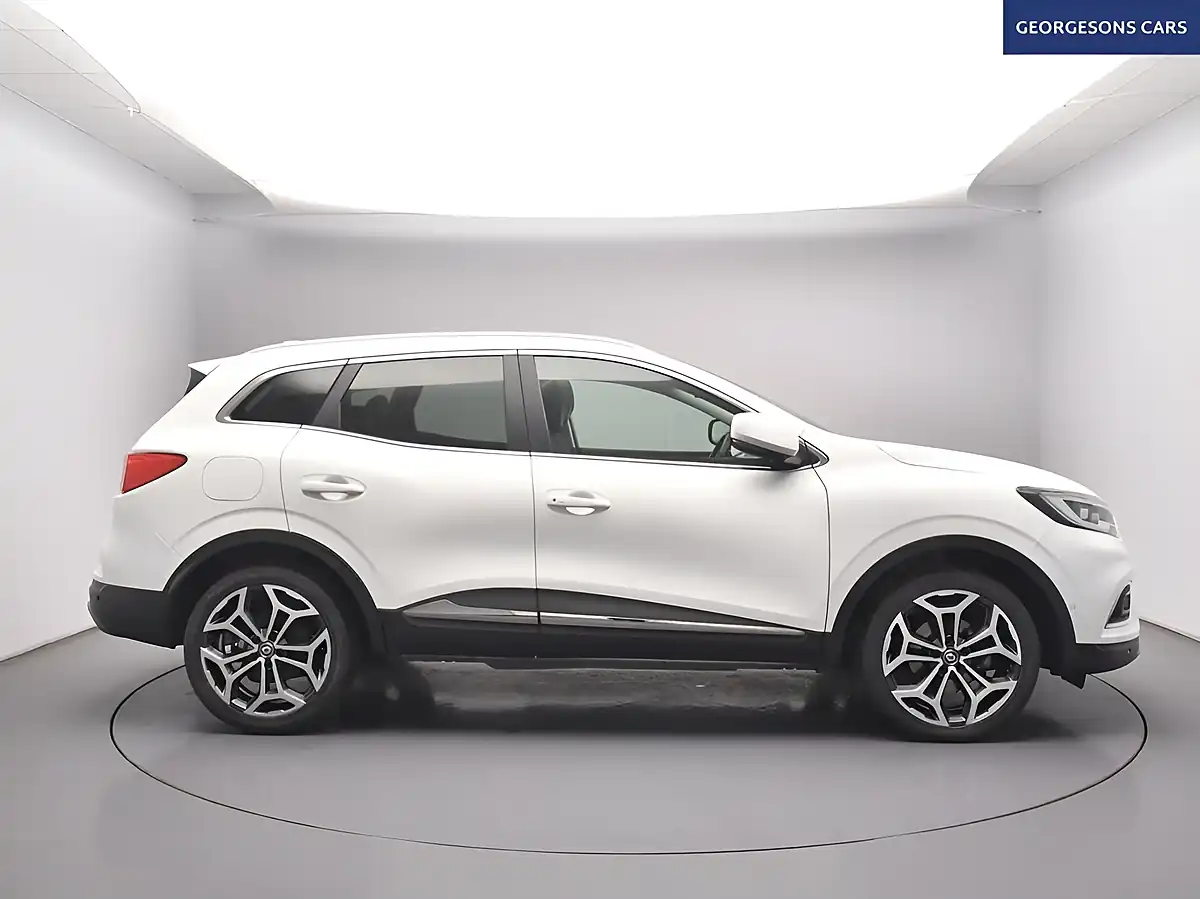 Used 2020 Renault Kadjar GT Line White - Interior and Exterior details 6