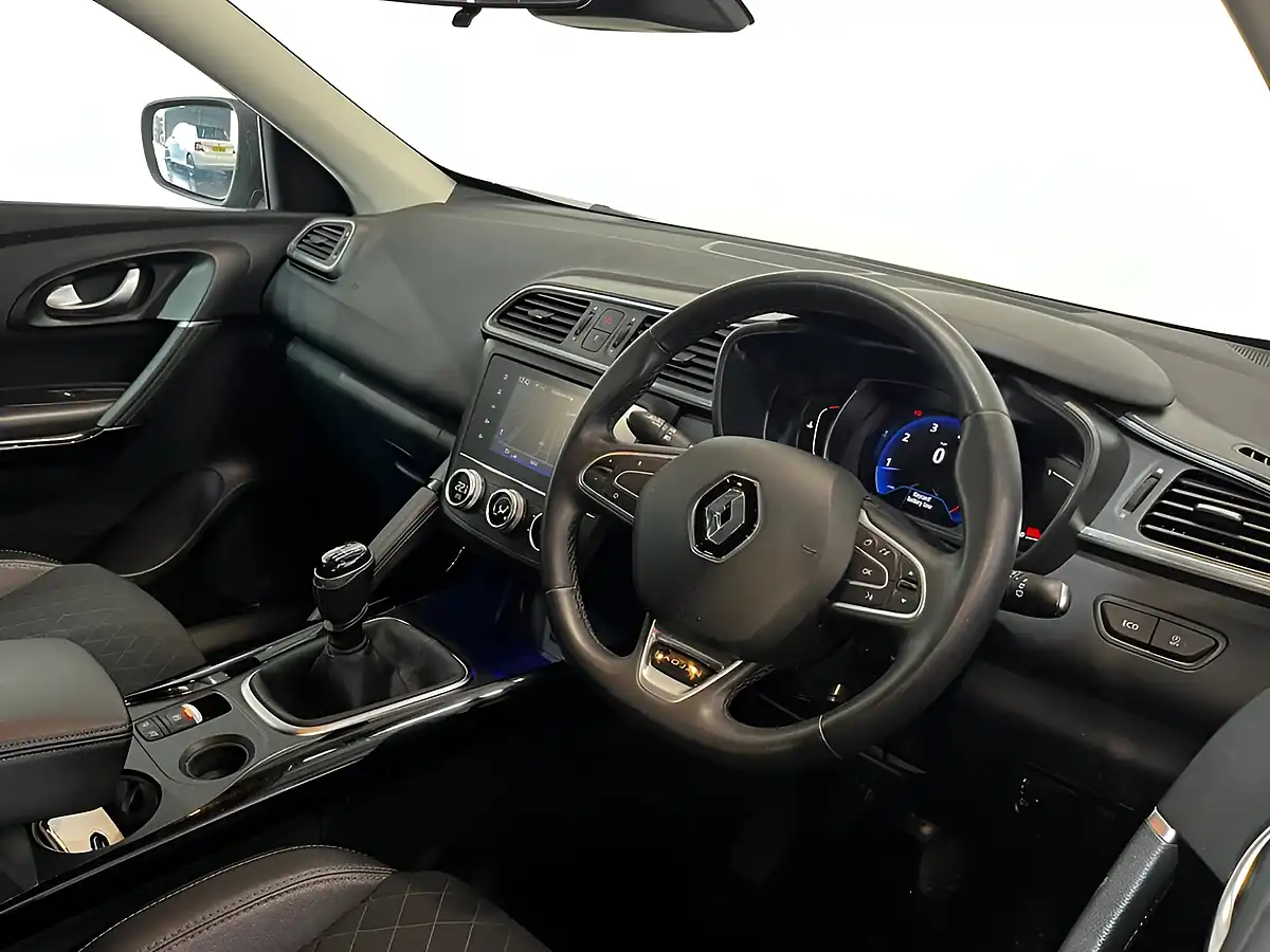 Used 2020 Renault Kadjar Iconic Cosmos Blue - Interior and Exterior details 15