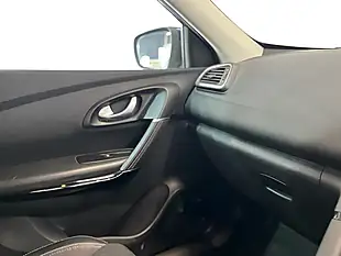 Used 2020 Renault Kadjar Iconic Cosmos Blue - Interior and Exterior details 16