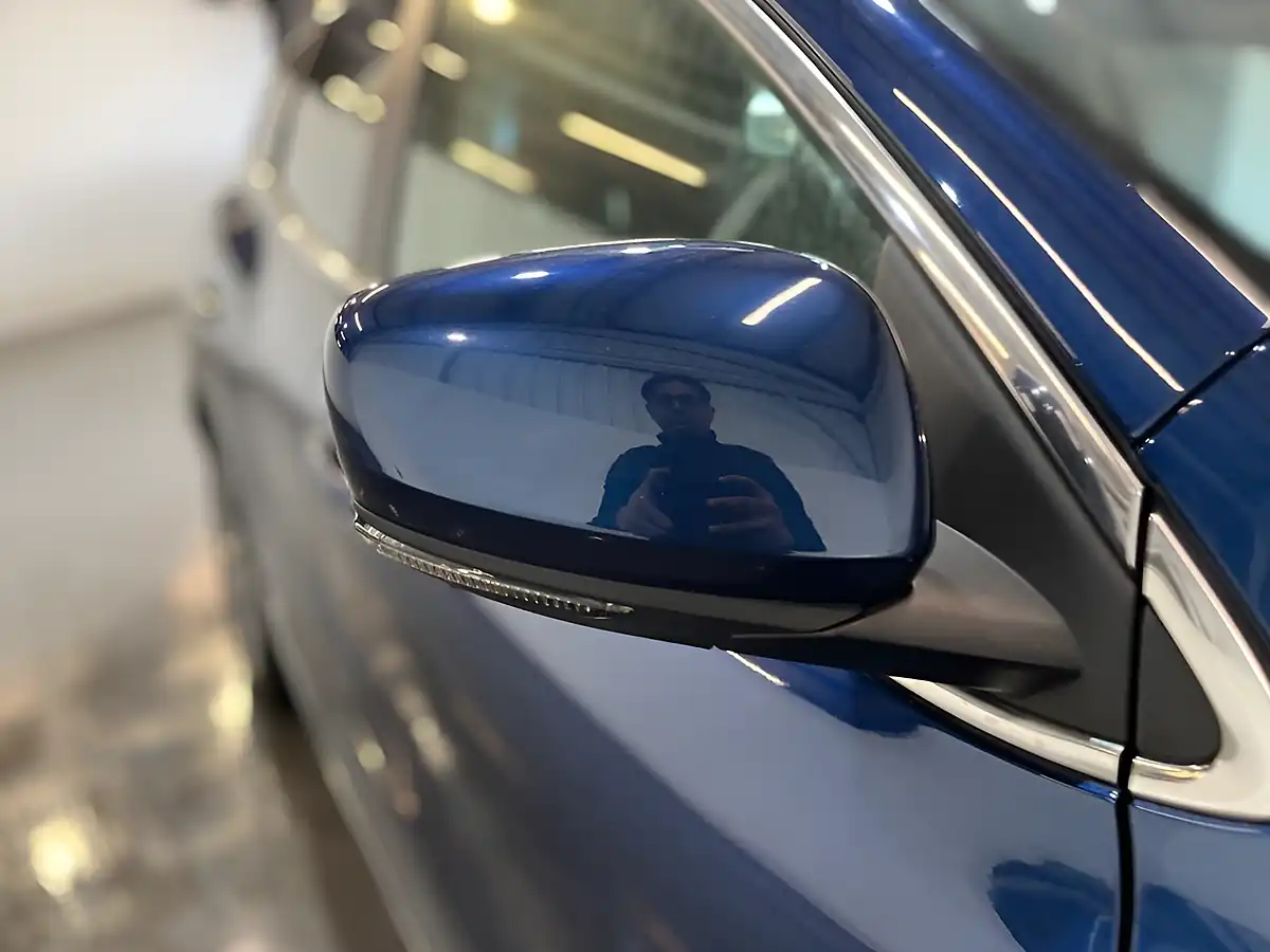 Used 2020 Renault Kadjar Iconic Cosmos Blue - Interior and Exterior details 9