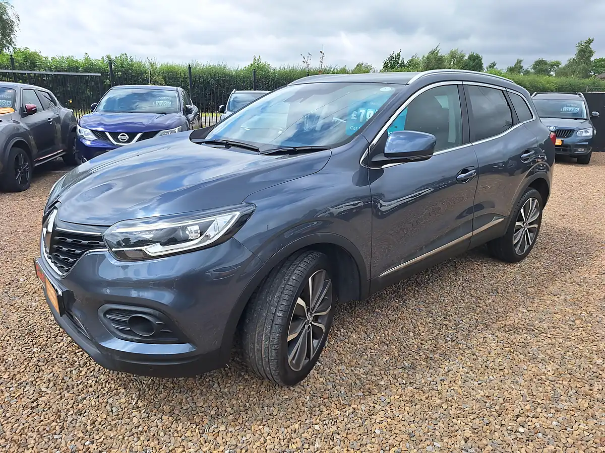 Used 2020 Renault Kadjar Iconic Grey - Interior and Exterior details 12