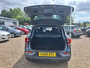 Used 2020 Renault Kadjar Iconic Grey - Interior and Exterior details 15