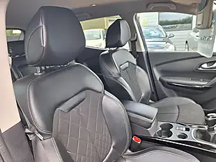 Used 2020 Renault Kadjar Iconic Grey - Interior and Exterior details 16