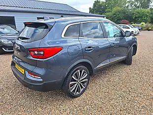 Used 2020 Renault Kadjar Iconic Grey - Interior and Exterior details 17