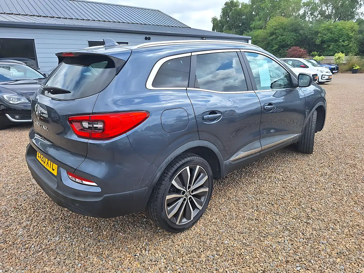 Used 2020 Renault Kadjar Iconic Grey - Interior and Exterior details 17