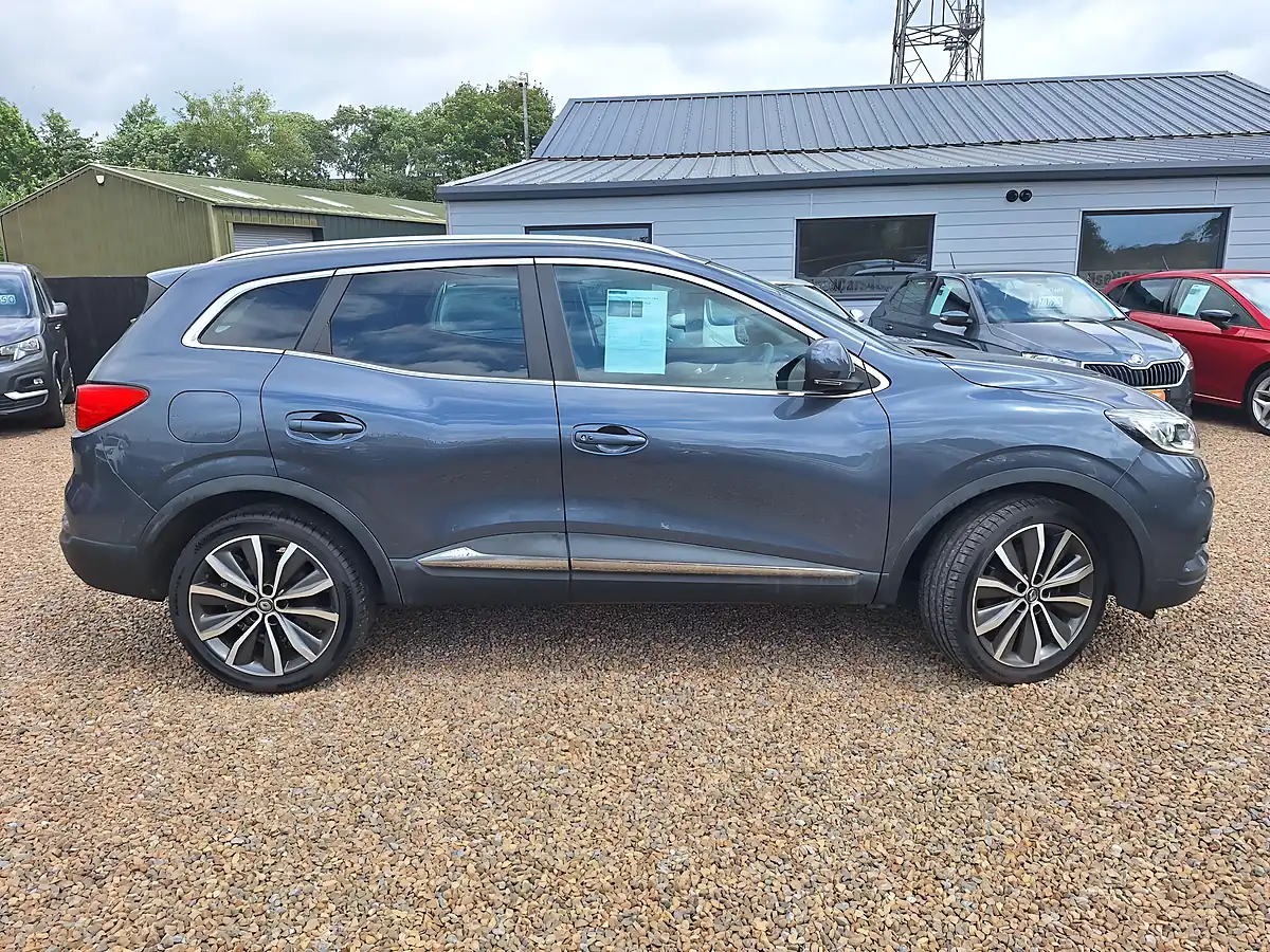 Used 2020 Renault Kadjar Iconic Grey - Interior and Exterior details 19