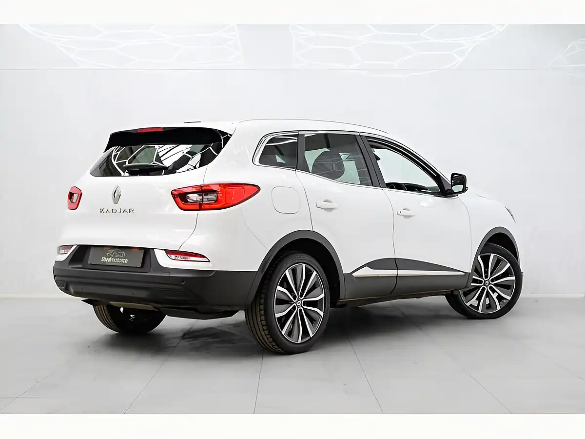 Used 2020 Renault Kadjar Iconic White - Interior and Exterior details 4