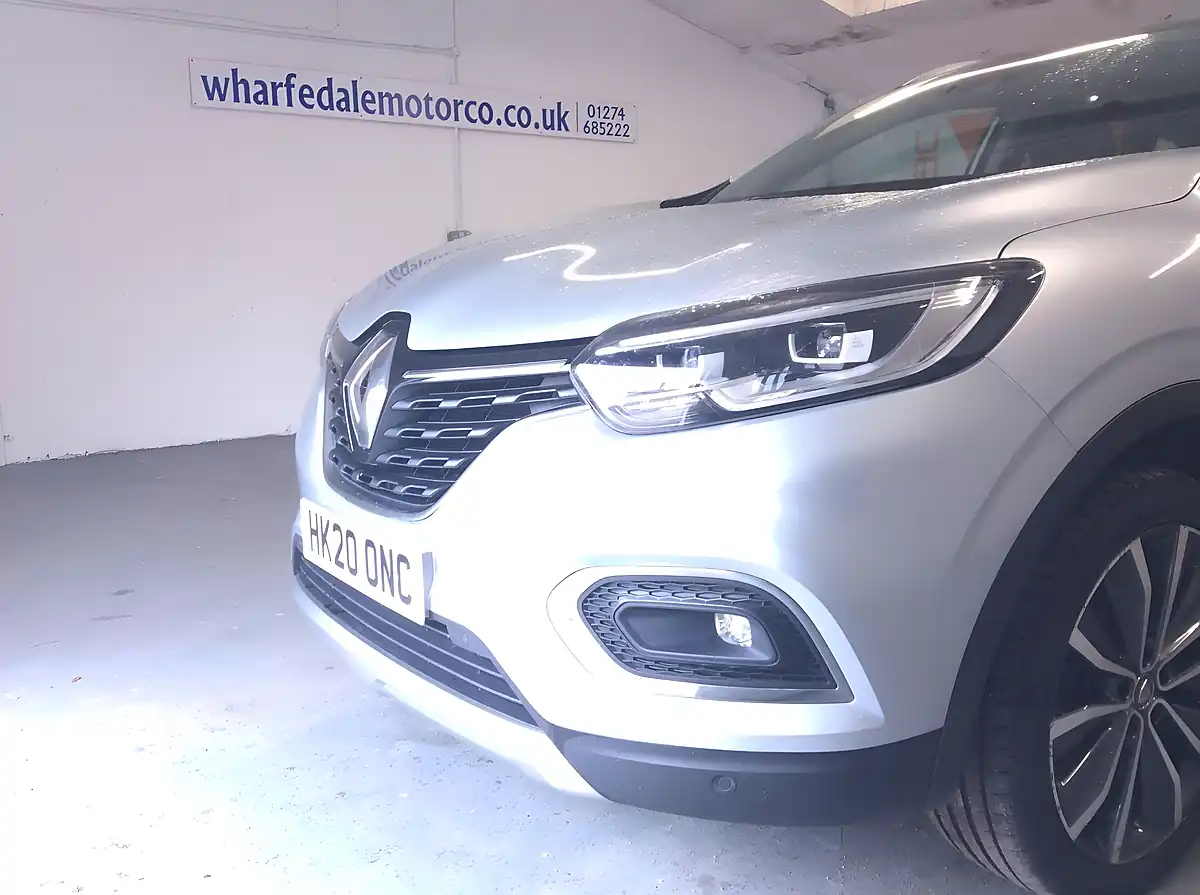 Used 2020 Renault Kadjar S Edition Grey - Interior and Exterior details 11